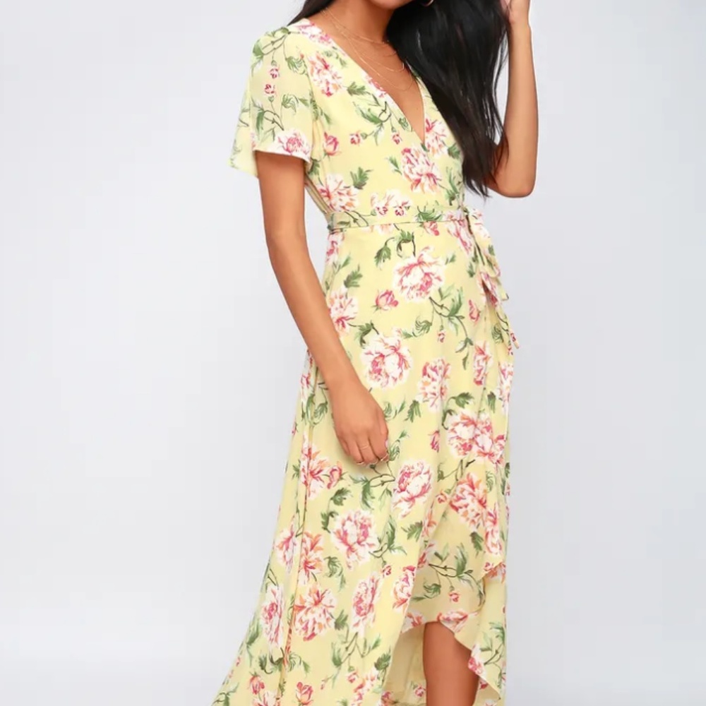 Lulu's Sense of Wonder Yellow Floral Maxi Dress